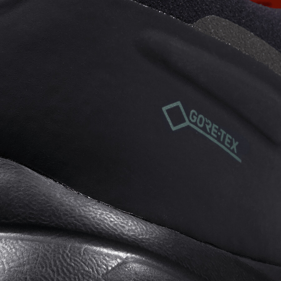 ultimate pro low gtx dame svart-svart